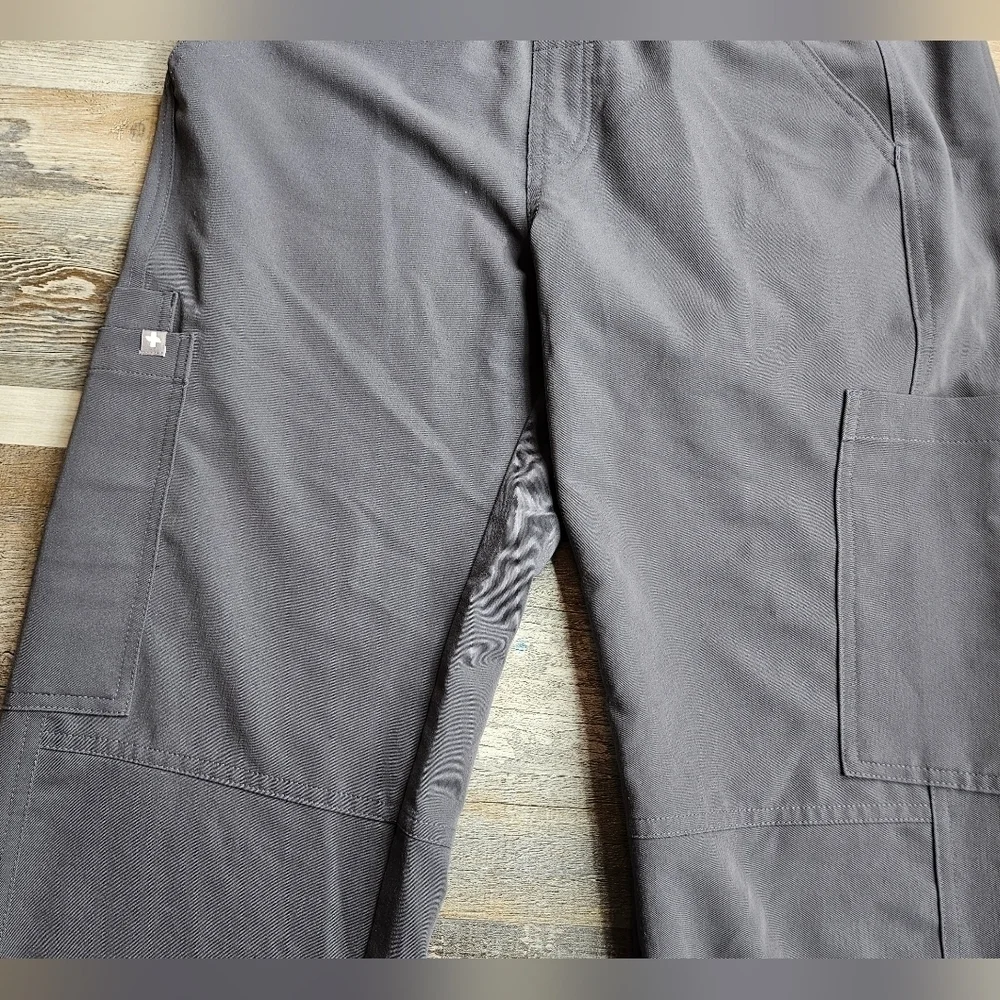 FIGS Men's Small Scrub Pants Grey